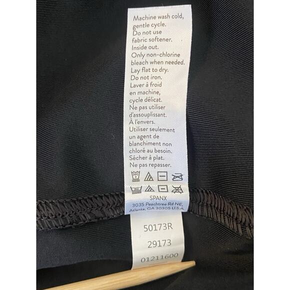 NWT Spanx Faux Leather Biker Shorts Black Women's Size XS - Picture 9 of 12